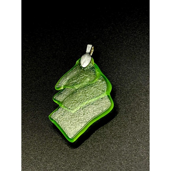 Uranium Glass Pendant Glowing Lime Green UV Reactive Recycled Oddity Collector - Picture 5 of 6